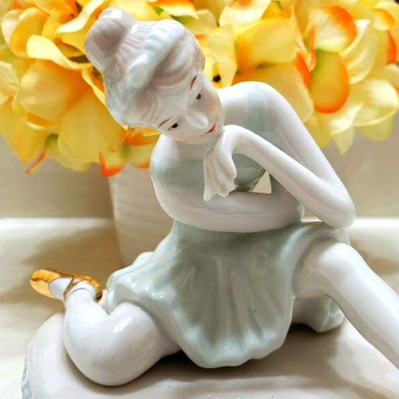 Collectible Porcelain Light Green, Gold, Ballerina, Music Box - Picture 3 of 11